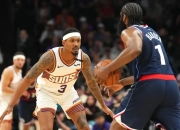 开云体育直播-国王主场大胜山猫，中锋格里芬再现全能表现