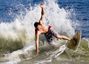 开云体育中国-冰与火的对决，尼克斯铁血体系下，莫兰特如何以防守之锁冻结新疆队攻势？