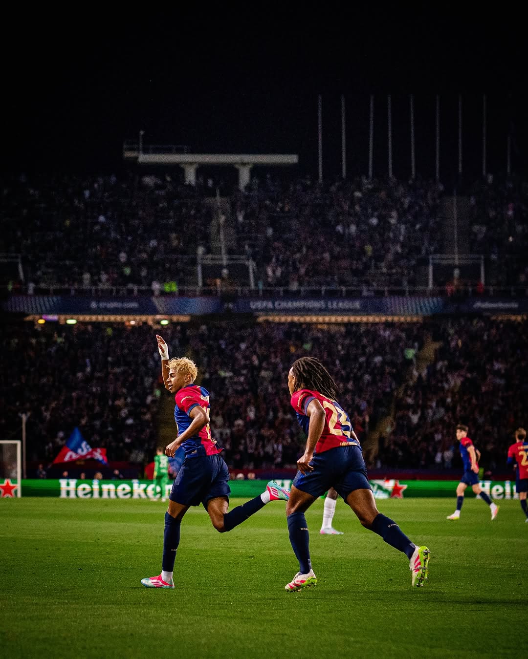 国际米兰鏖战AC米兰，萨拉赫爆发神勇的简单介绍