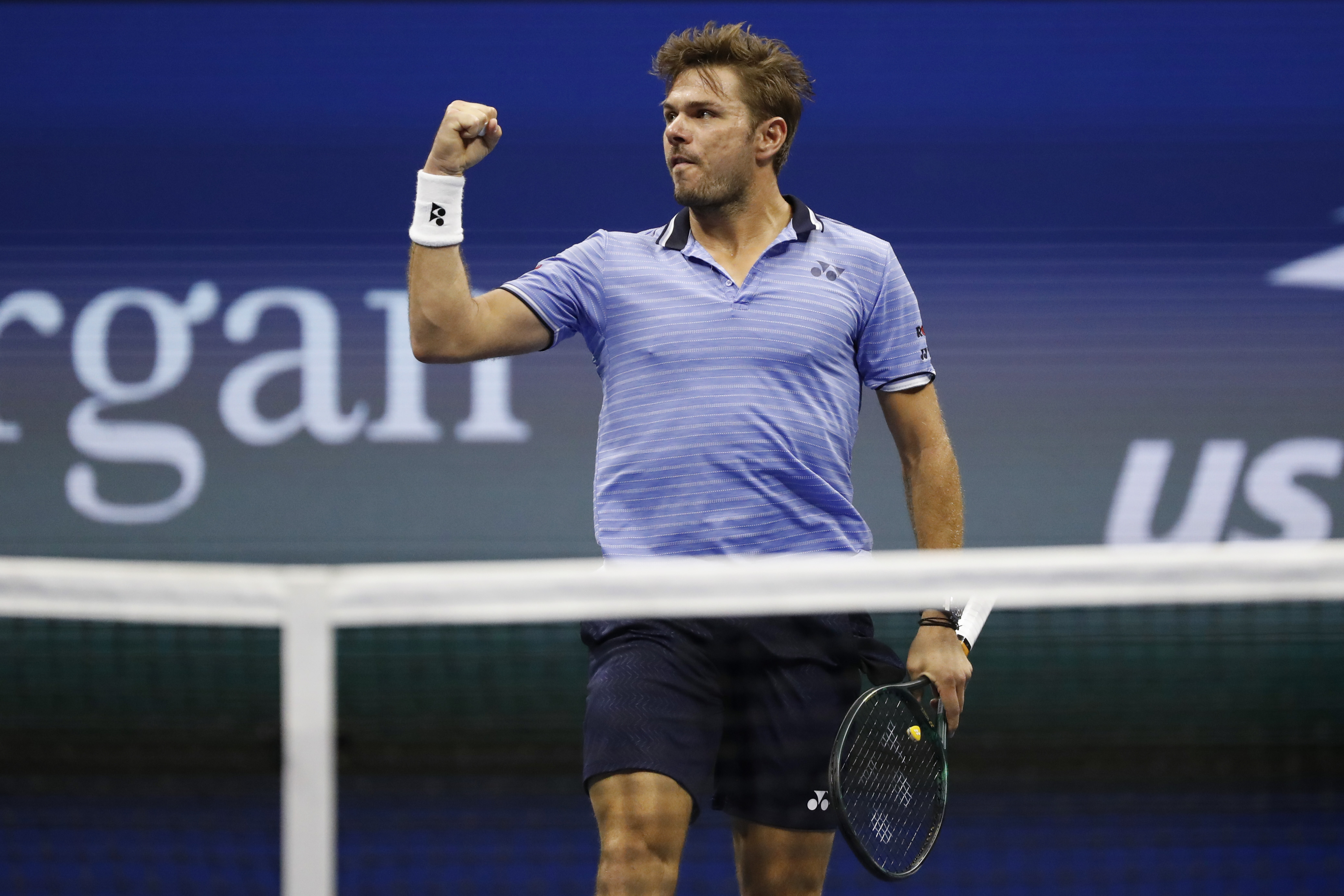 世界网球队险胜日本网球队，瓦林卡高光表现的简单介绍