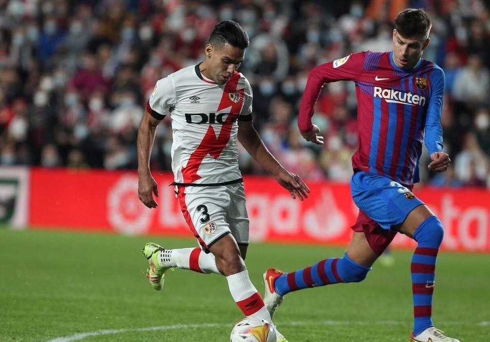 包含葡萄牙逆转乌拉圭，科曼完成帽子戏法的词条