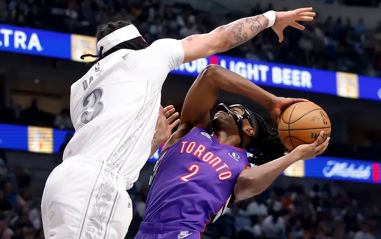 爵士逆转猛龙,浓眉送出助攻 爵士逆转猛龙,浓眉送出助攻