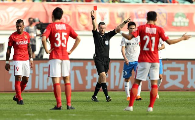 丹麦男足顽强作战,成功晋级最终阶段的简单介绍 丹麦男足顽强作战,成功晋级最终阶段的简单介绍