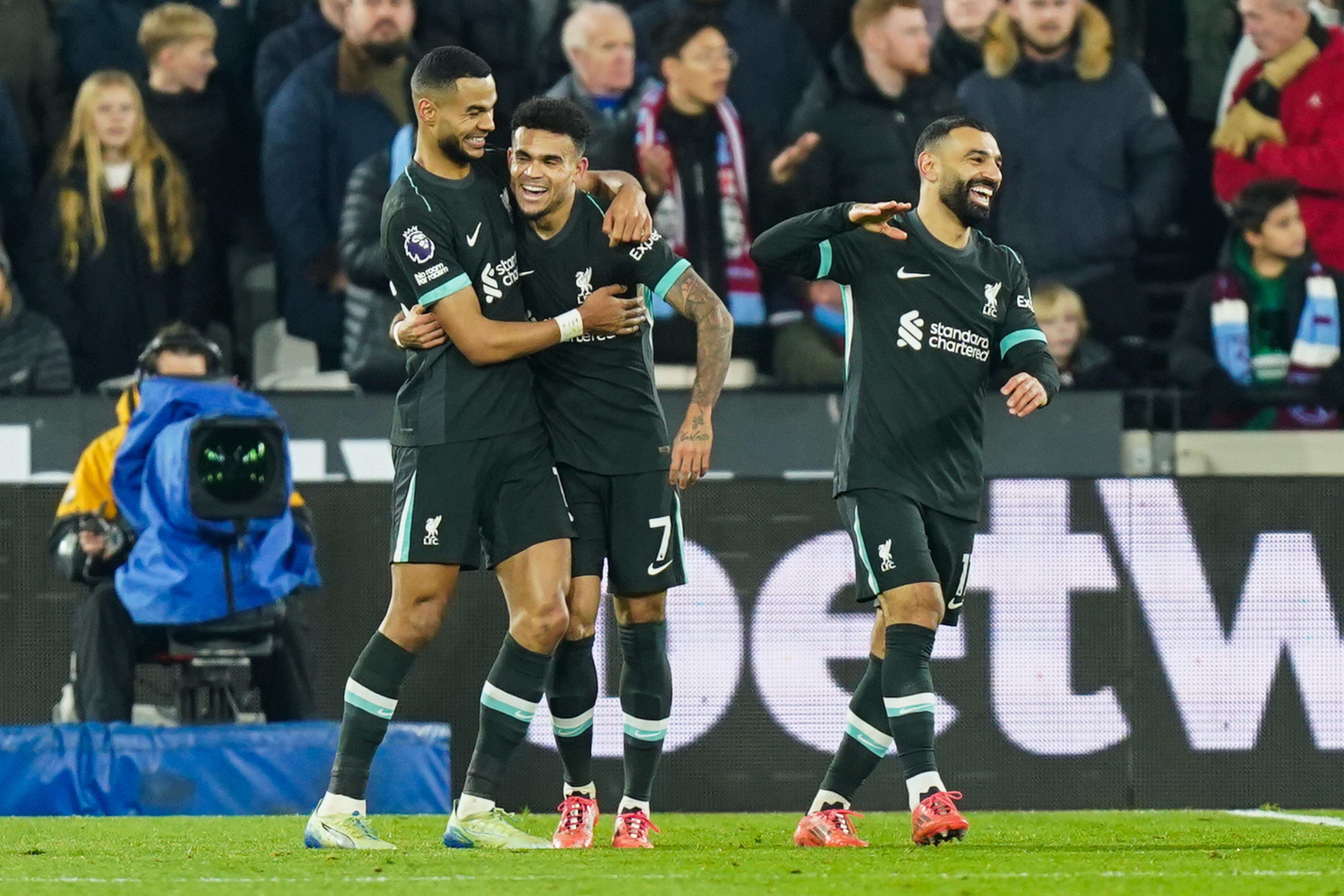 利物浦客场逆转,英超领先优势巩固 利物浦客场逆转,英超领先优势巩固