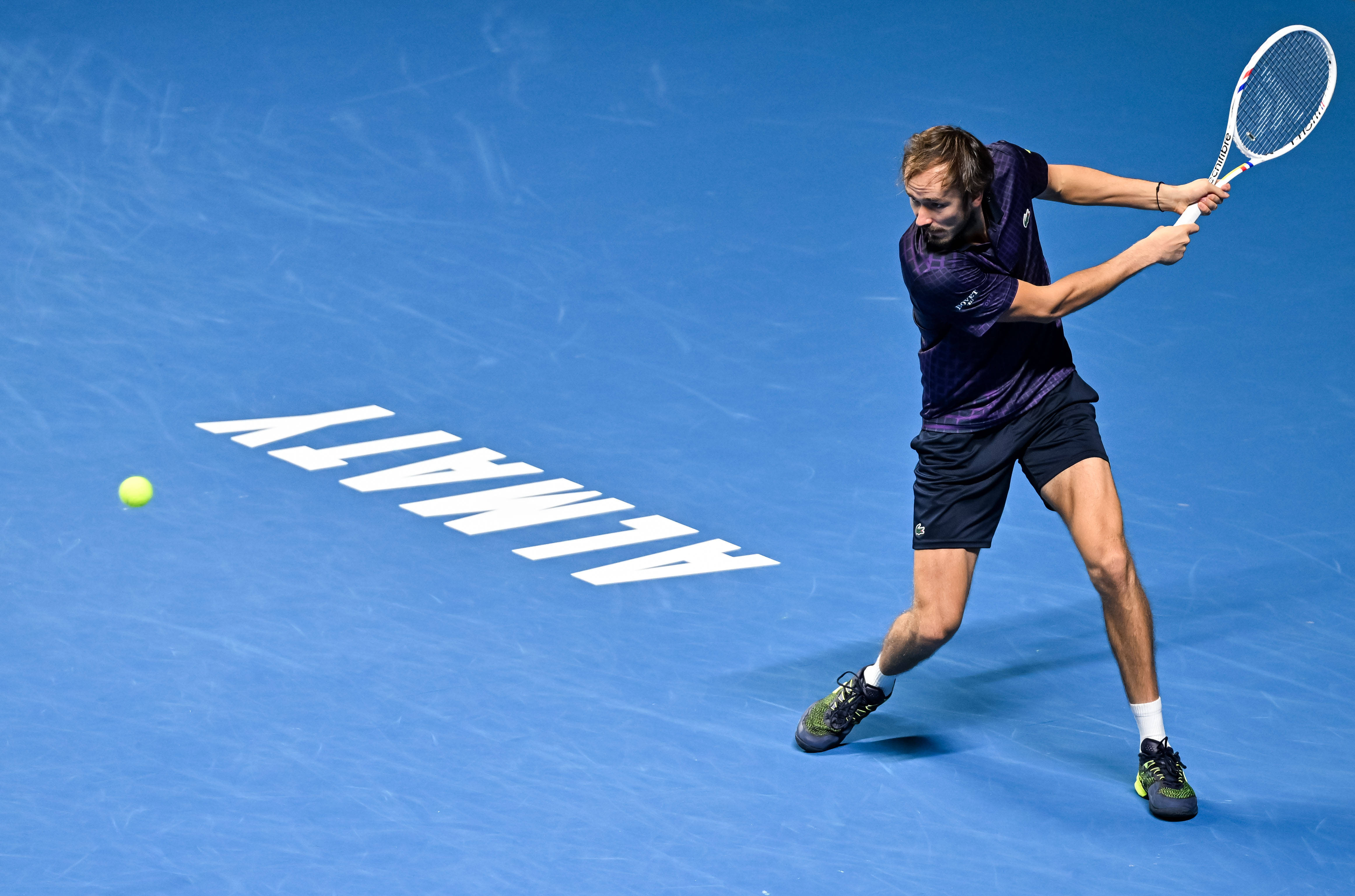 欧洲网球队碾压意大利网球队，梅德韦杰夫打破历史纪录的简单介绍