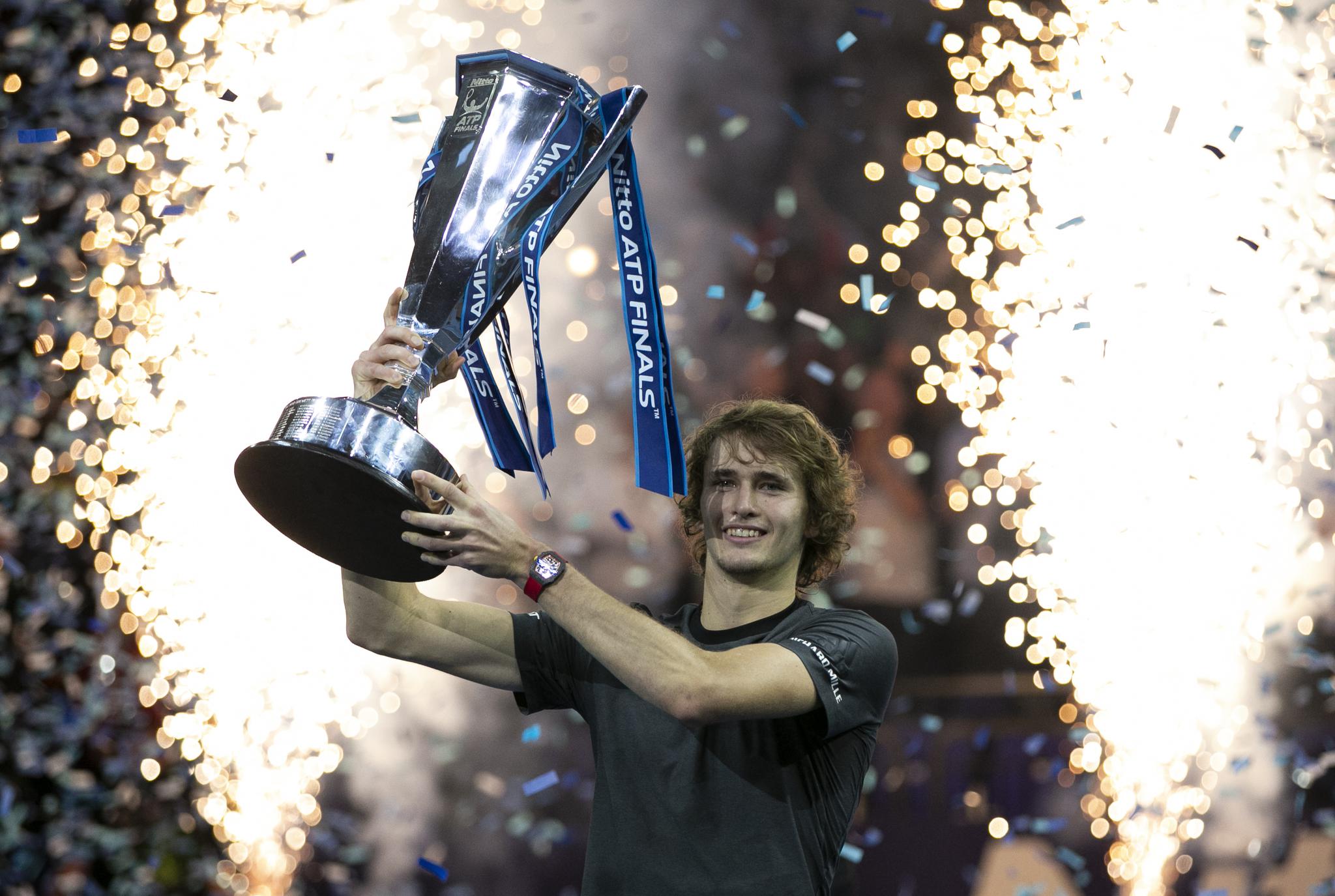 ATP总决赛鏖战拉沃尔杯，兹维列夫惊艳四座的简单介绍