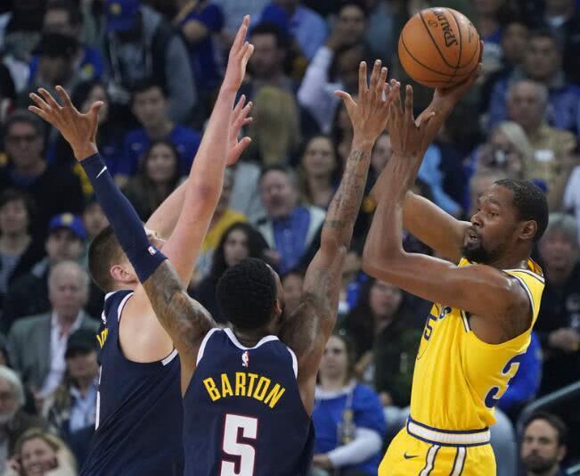 火箭轻取勇士，郭艾伦带队取胜