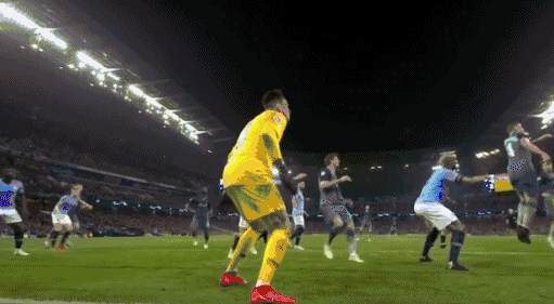 包含曼城翻盘AC米兰，孙兴慜高光表现的词条