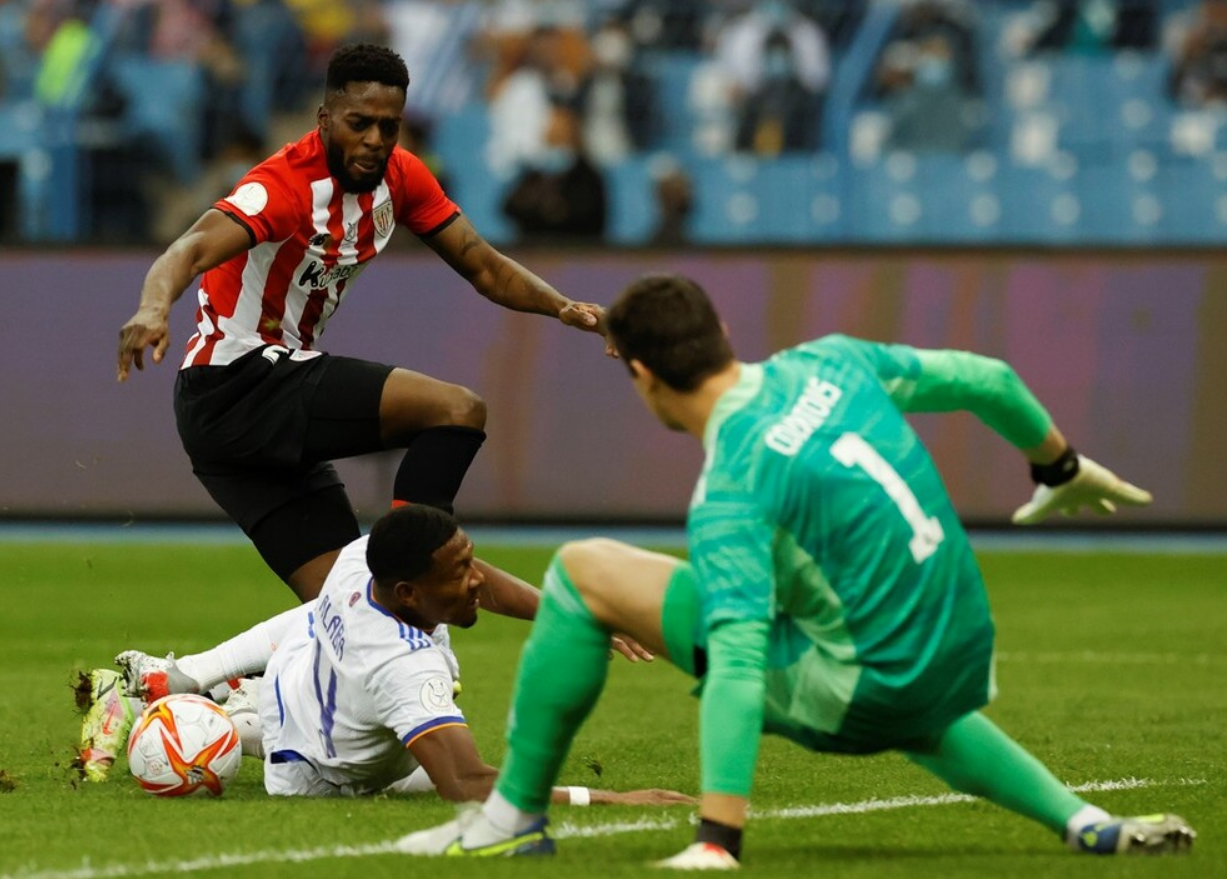 罗马逆转西班牙，库尔图瓦刷新纪录的简单介绍