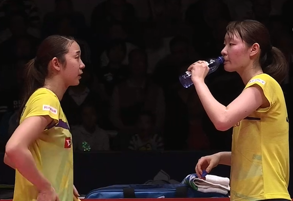 泰国队完胜日本队，黄鸭组合带队取胜