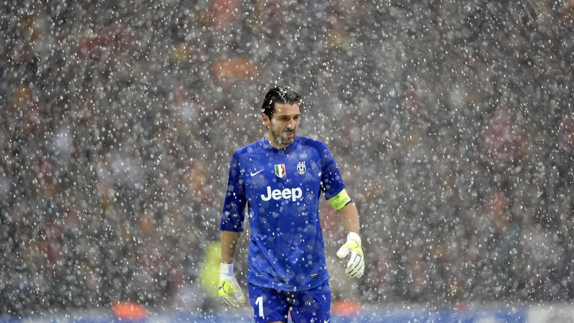 黄蜂蛰伏终觉醒，西亚卡姆关键一击定乾坤