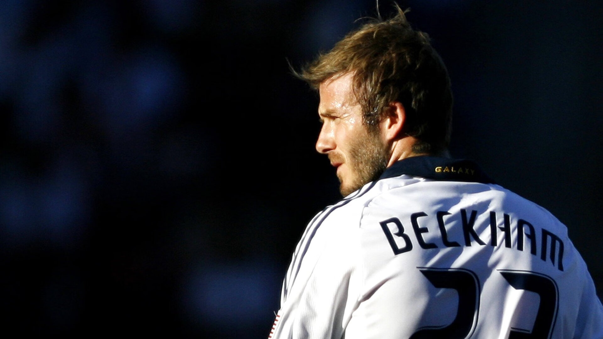 跨界竞技场，广东王朝的终极加冕与切特的英超封神时刻